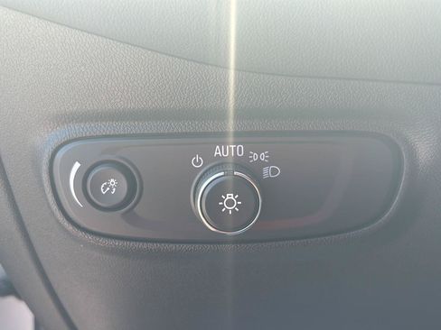 Used 2024 Chevrolet Equinox LT AWD/4WD image 32
