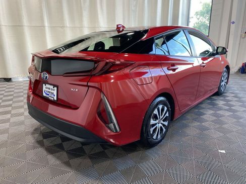 Used 2021 Toyota Prius Prime XLE w/ Carpet Mat Package (TMS) FWD image 14