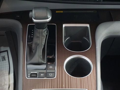 Used 2024 Toyota Sienna XLE w/ XLE Plus Package image 31