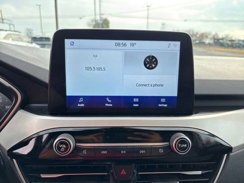 Used 2020 Ford Escape SE image 26