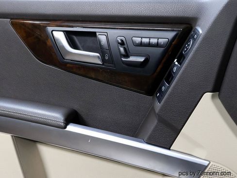 Used 2015 Mercedes-Benz GLK 350 2WD image 23