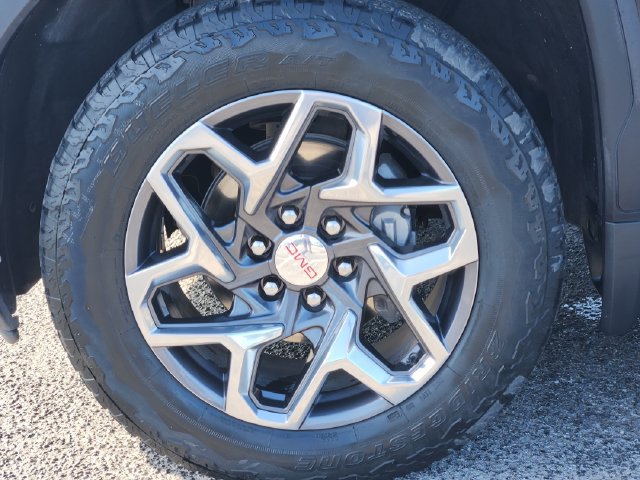 Used 2024 GMC Sierra 1500 SLT w/ X31 Off-Road Package AWD/4WD image 8