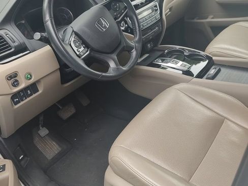 Used 2020 Honda Pilot Elite image 9