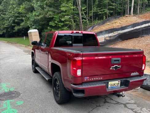 Used 2018 Chevrolet Silverado 1500 High Country AWD/4WD image 3