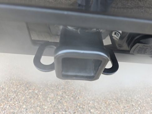 Used 2025 Ford Expedition Active image 9