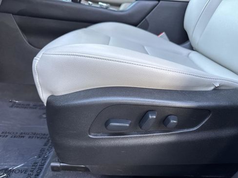 Used 2019 Cadillac XT4 Luxury image 22