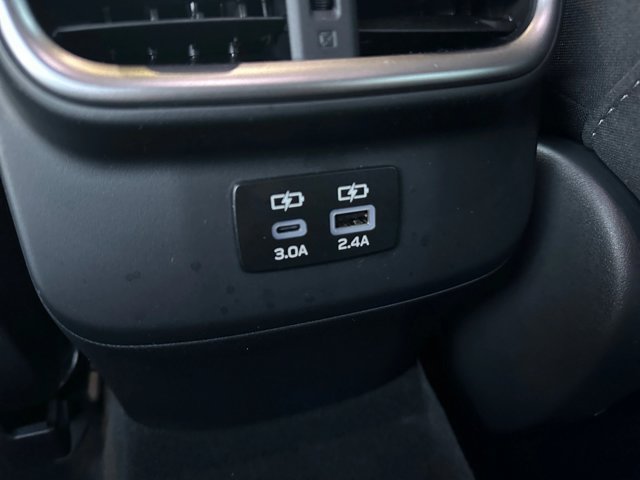 Used 2025 Subaru Outback Premium w/ Popular Package #1A AWD/4WD image 21