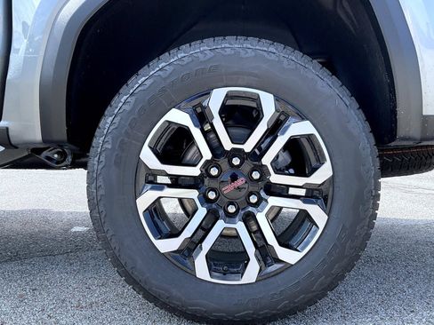 New 2026 GMC Canyon AT4 w/ AT4 Premium Package AWD/4WD image 22