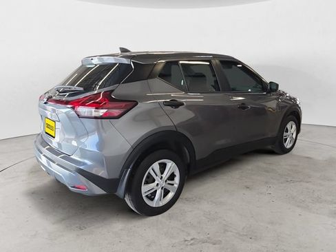 Used 2025 Nissan Kicks Play S FWD image 5