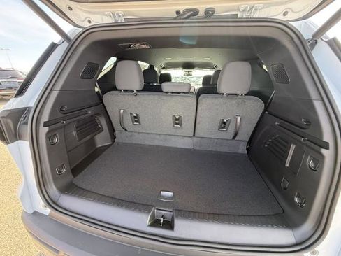 New 2026 Chevrolet Traverse LT image 38