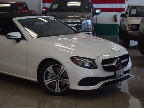 Used 2018 Mercedes-Benz E 400 Cabriolet image 3