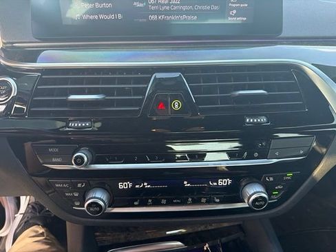 Used 2020 BMW 530i xDrive w/ Executive Package AWD/4WD image 9