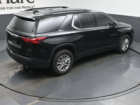 Used 2022 Chevrolet Traverse LT FWD image 43