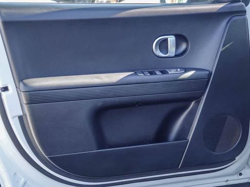 Used 2024 Hyundai Ioniq 5 SEL image 19