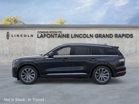 New 2026 Lincoln Aviator Premiere image 3