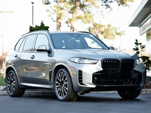 New 2026 BMW X5 xDrive40i w/ M Sport Package image 1