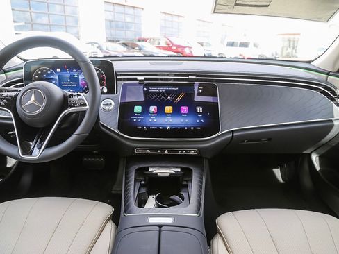 New 2024 Mercedes-Benz E 350 4MATIC Sedan image 9