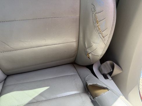 Used 2005 Dodge Magnum SE RWD image 14
