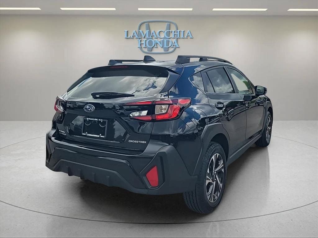 Used 2024 Subaru Crosstrek 2.0i Premium AWD/4WD image 5