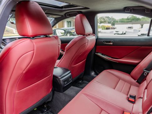 Used 2020 Lexus IS 350 F Sport w/ F Sport Package RWD image 29