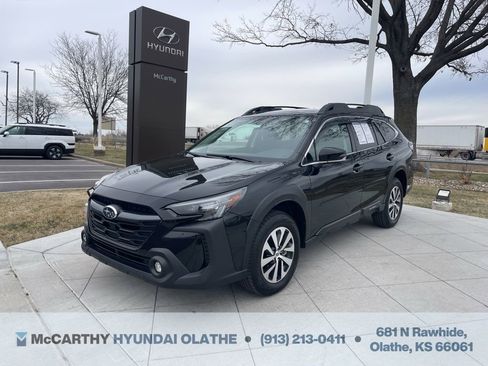 Used 2025 Subaru Outback Premium w/ Popular Package #1A image 1