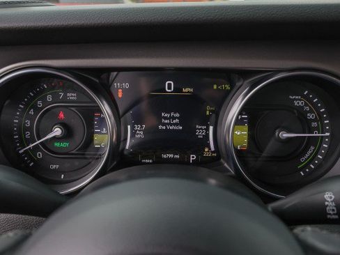 Used 2023 Jeep Wrangler Unlimited w/ Cold Weather Group AWD/4WD image 23