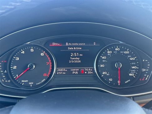 Used 2023 Audi Q5 2.0T Premium image 26