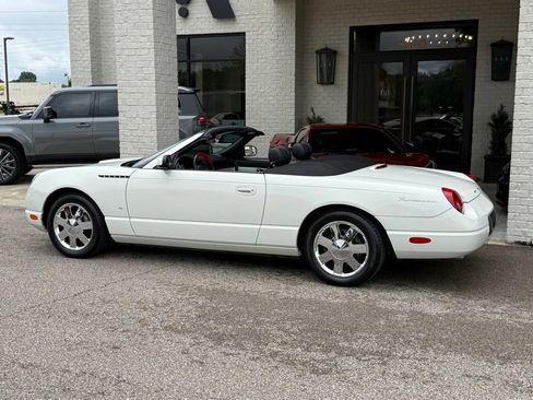 Used 2003 Ford Thunderbird RWD image 28
