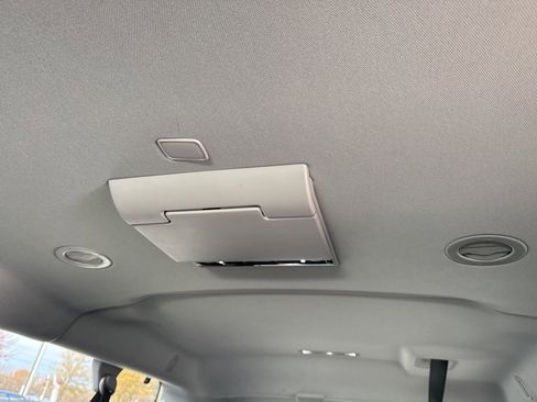 Used 2019 GMC Yukon XL Denali w/ Open Road Package image 19