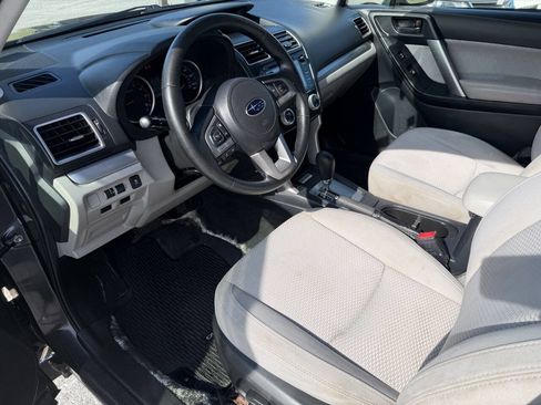 Used 2018 Subaru Forester 2.5i Premium w/ All-Weather Package AWD/4WD image 9