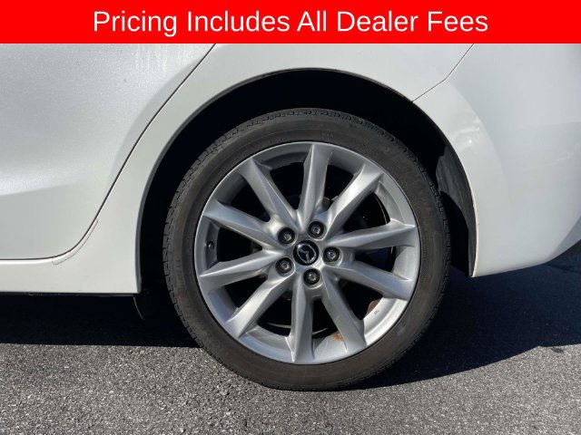 Used 2017 MAZDA MAZDA3 Touring w/ Popular Equipment Package FWD image 9