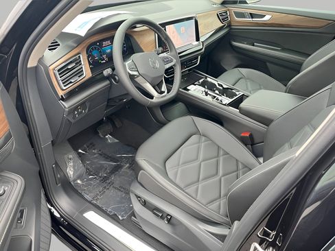 New 2026 Volkswagen Atlas SE AWD/4WD image 11