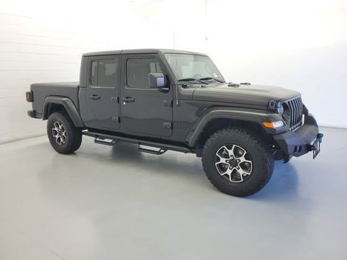 Used 2023 Jeep Gladiator Willys image 4