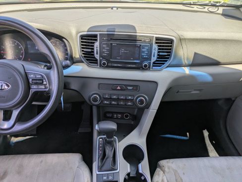 Used 2017 Kia Sportage LX FWD image 13