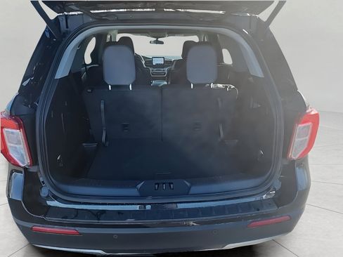 Certified 2023 Ford Explorer XLT w/ Equipment Group 202A AWD/4WD image 12