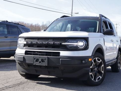 Used 2023 Ford Bronco Sport Outer Banks image 1