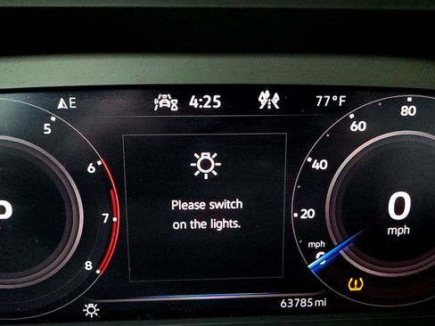 Used 2021 Volkswagen Tiguan SEL AWD/4WD image 27