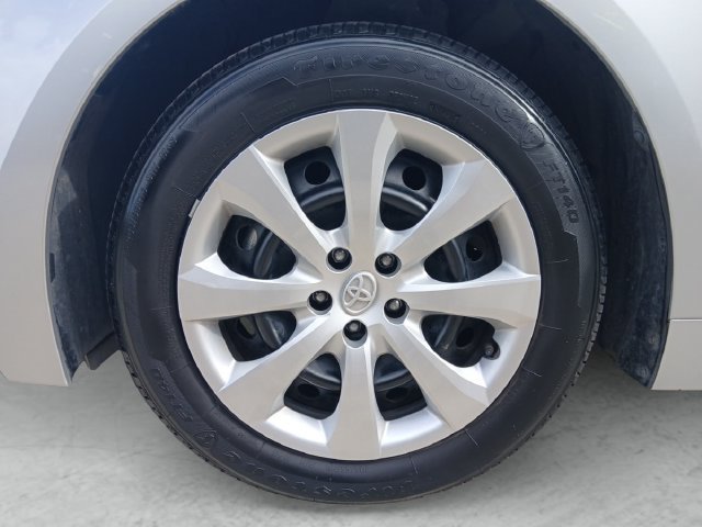 Used 2025 Toyota Corolla LE FWD image 24