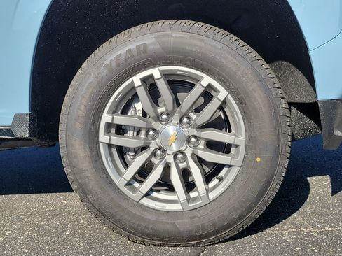Used 2026 Chevrolet Colorado LT RWD image 5