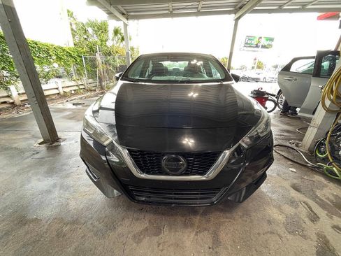 Used 2021 Nissan Versa SV FWD image 1