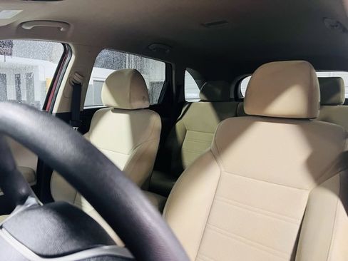 Used 2019 Kia Sorento LX image 3