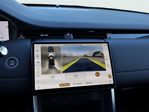 New 2025 Land Rover Discovery Sport S image 26