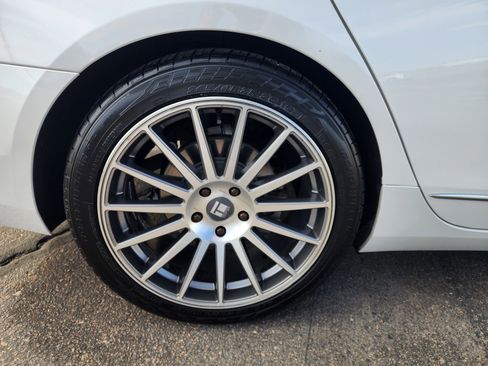 Used 2019 Cadillac CT6 Luxury w/ Driver Awareness Package image 15