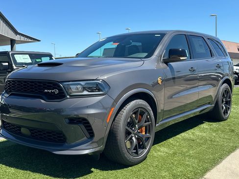 New 2026 Dodge Durango SRT Hellcat w/ Premium Group AWD/4WD image 8