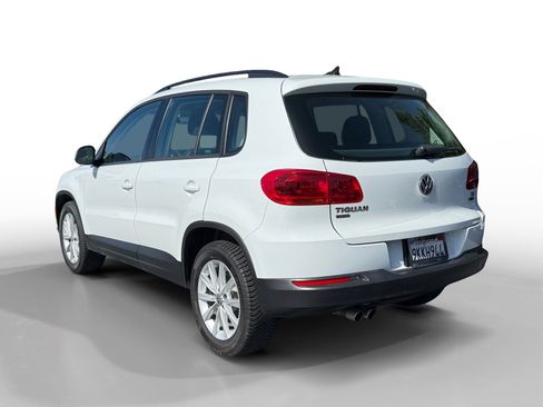 Used 2017 Volkswagen Tiguan S AWD/4WD image 3