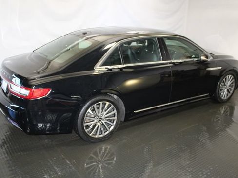 Used 2017 Lincoln Continental Select FWD image 5