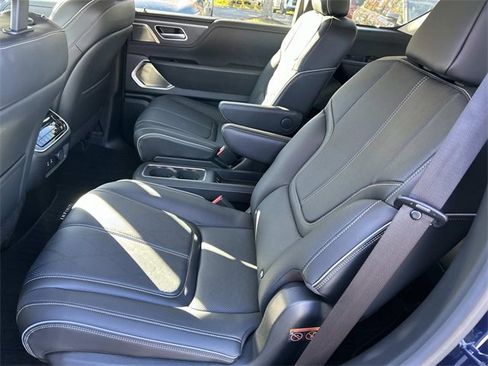 Certified 2025 INFINITI QX80 Sensory image 22