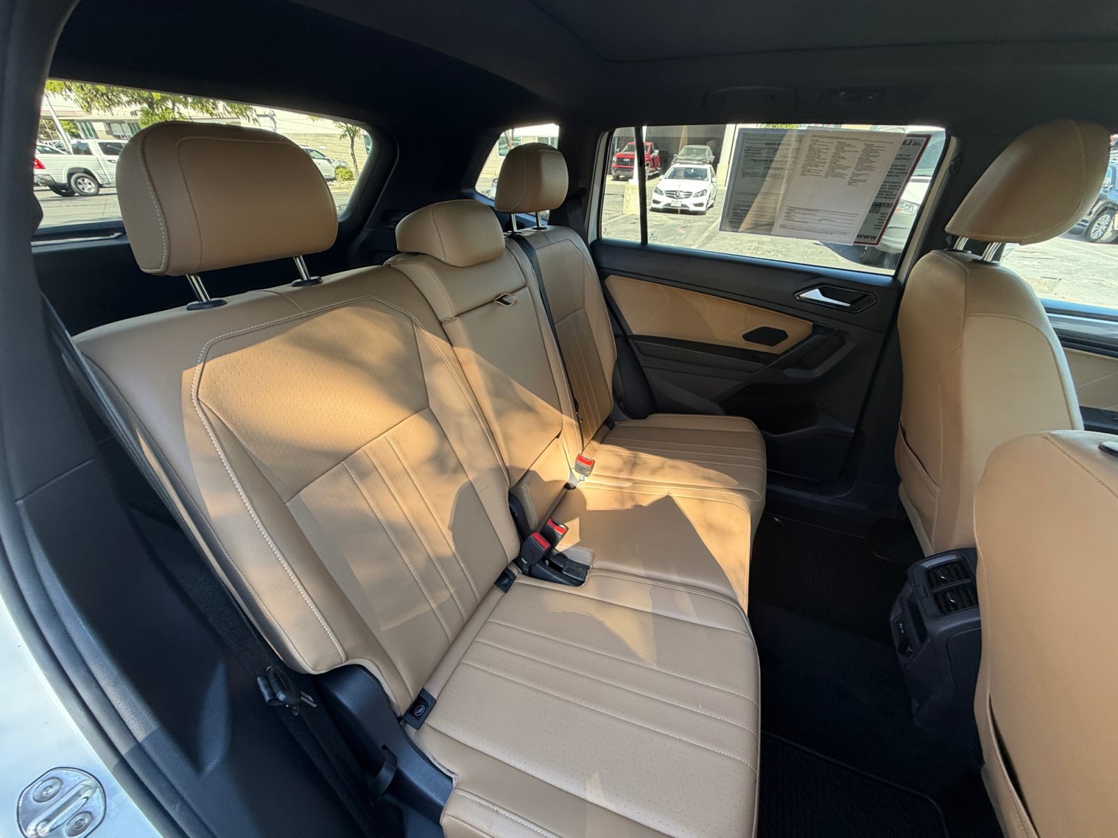 Used 2023 Volkswagen Tiguan SE R-Line AWD/4WD image 18