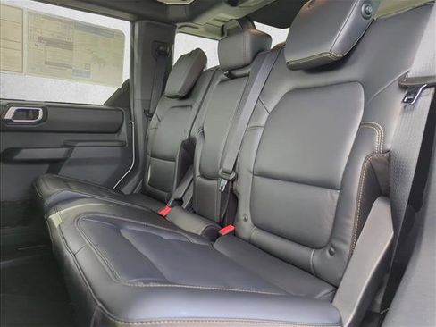 New 2025 Ford Bronco Badlands AWD/4WD image 16