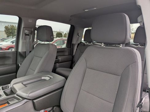 Used 2024 Chevrolet Silverado 3500 W/T image 15